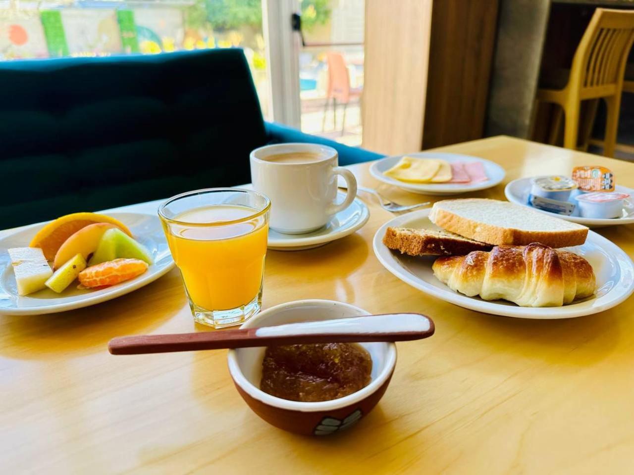 Hotel Terra Patagonia Malargüe エクステリア 写真